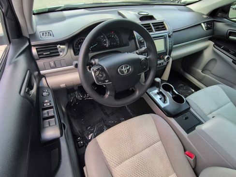 Used 2012 Toyota Camry LE FWD image 10