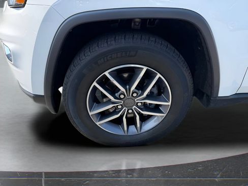 Used 2020 Jeep Grand Cherokee Limited AWD/4WD image 12