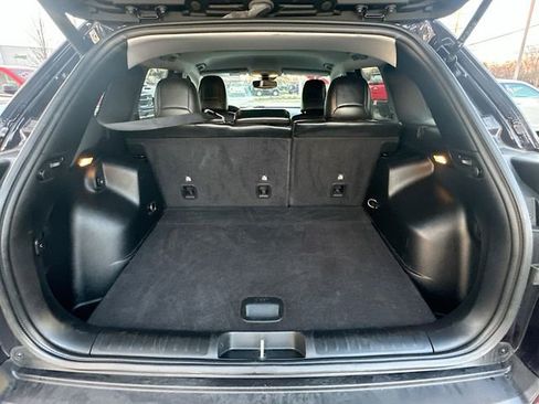 Used 2021 Jeep Cherokee Latitude Lux w/ Comfort/Convenience Group image 25