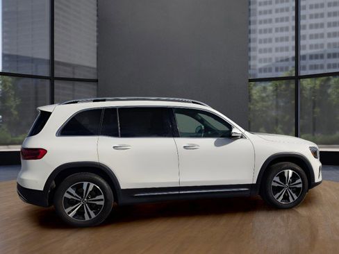Used 2024 Mercedes-Benz GLB 250 image 15