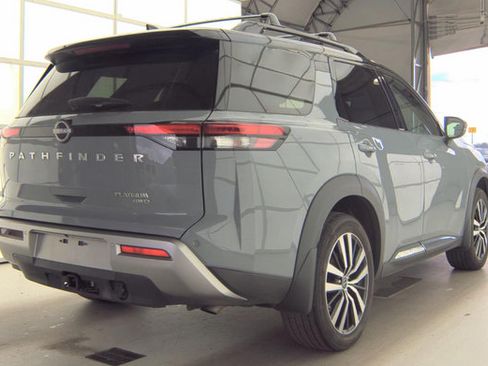 Used 2024 Nissan Pathfinder Platinum w/ Cargo Package AWD/4WD image 4