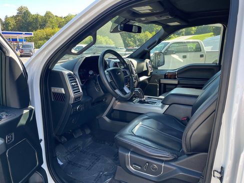 Used 2016 Ford F150 Platinum w/ Equipment Group 701A Luxury AWD/4WD image 19