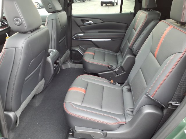 New 2027 Chevrolet Traverse RS w/ LPO, Floor Liner Package AWD/4WD image 9