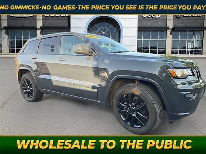 Used 2017 Jeep Grand Cherokee Altitude