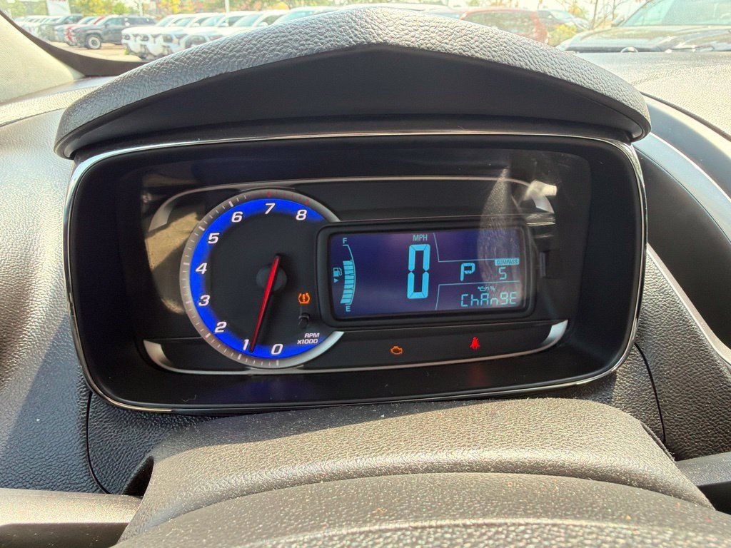 Used 2016 Chevrolet Trax LT w/ LT Sun and Sound Package AWD/4WD image 28