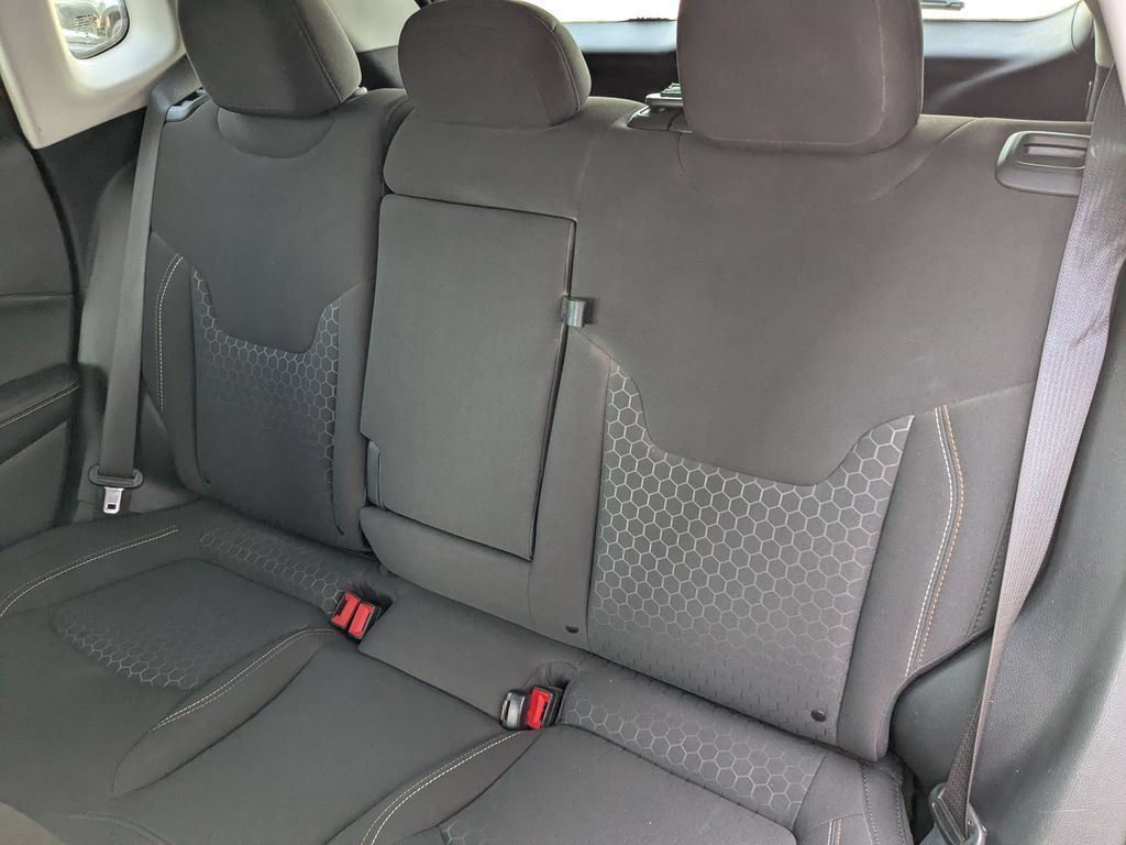 Used 2020 Jeep Compass Sport AWD/4WD image 23