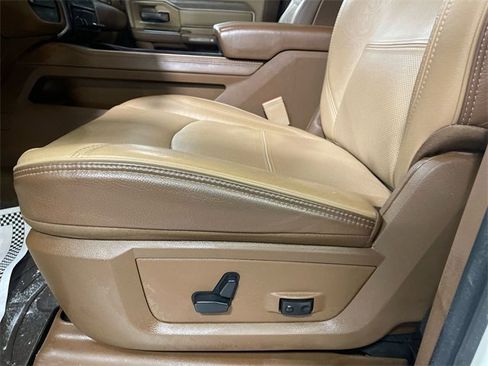 Certified 2019 RAM 2500 Limited w/ Cold Weather Group image 12