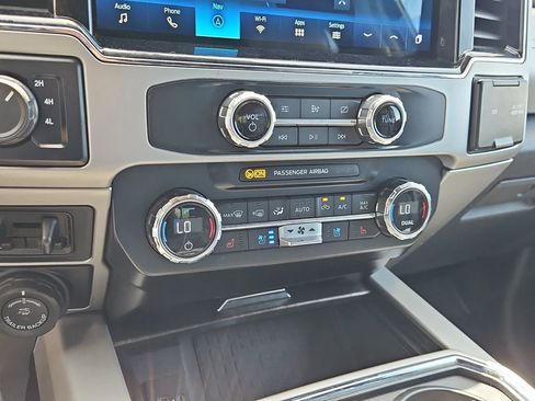 Used 2022 Ford F350 Lariat w/ Tremor Off-Road Package AWD/4WD image 26