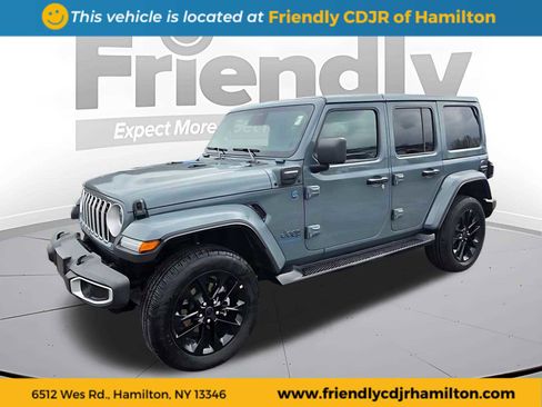 Used 2025 Jeep Wrangler Unlimited Sahara image 1