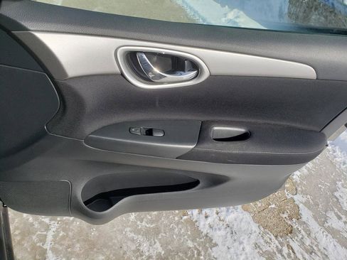 Used 2015 Nissan Sentra SV image 24