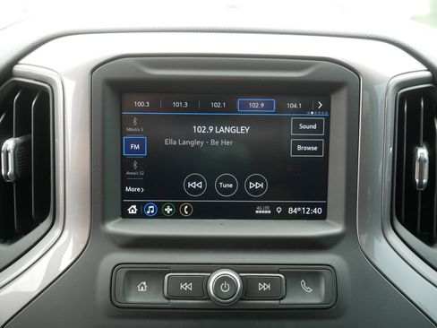 Used 2021 Chevrolet Silverado 1500 Custom Trail Boss AWD/4WD image 22