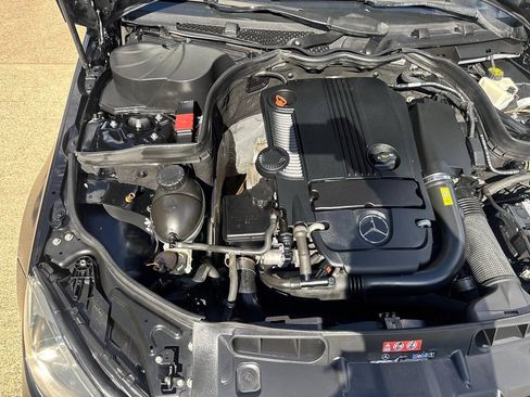 Used 2012 Mercedes-Benz C 250 Sedan image 32