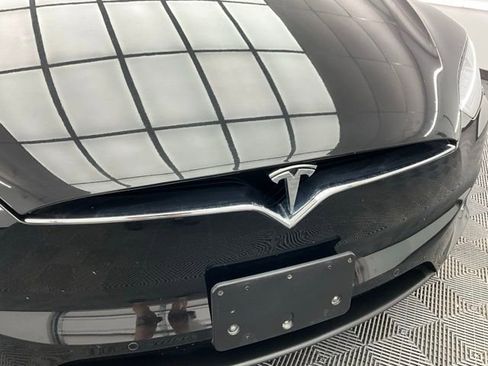 Used 2016 Tesla Model X 90D AWD/4WD image 28