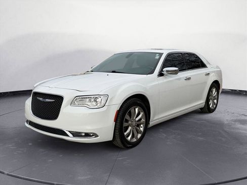Used 2020 Chrysler 300 Limited image 2