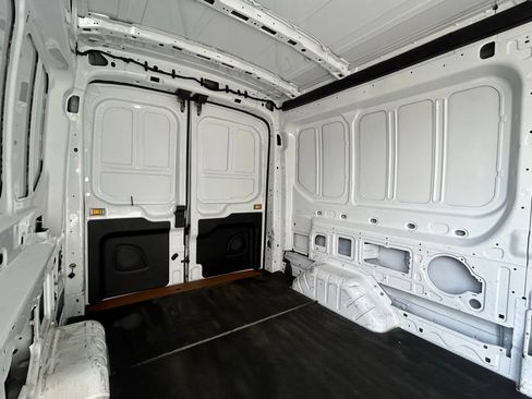 Used 2024 Ford Transit 250 148 Medium Roof Extended AWD image 13