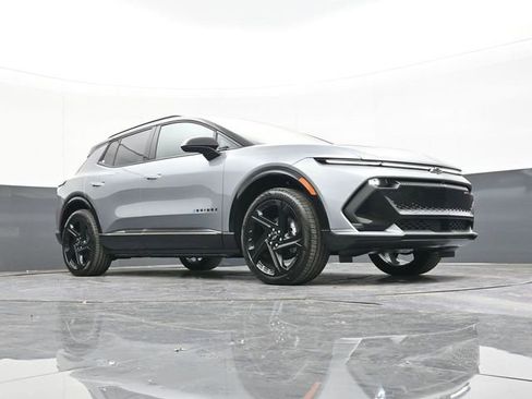 New 2026 Chevrolet Equinox EV RS image 46