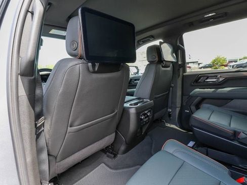 New 2026 GMC Yukon AT4 w/ AT4 Premium Plus Package AWD/4WD image 28
