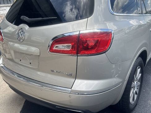 Used 2017 Buick Enclave Leather AWD/4WD image 7