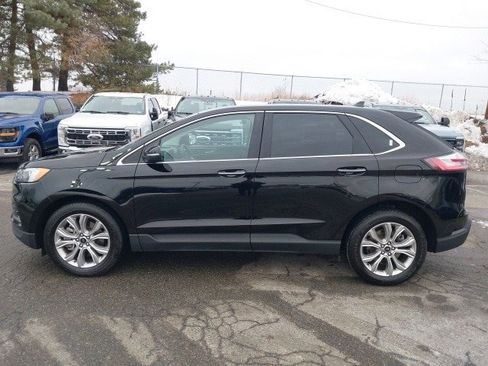 Certified 2024 Ford Edge Titanium image 5