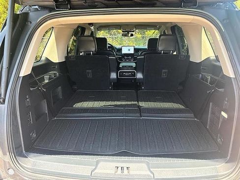 Used 2024 Ford Expedition XLT RWD image 56
