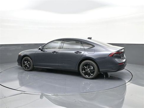 New 2025 Honda Accord SE image 5