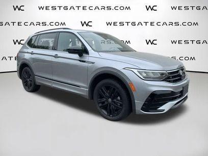 Used 2022 Volkswagen Tiguan SE R-Line