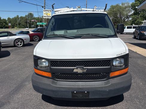 Used 2015 Chevrolet Express 2500 RWD image 8