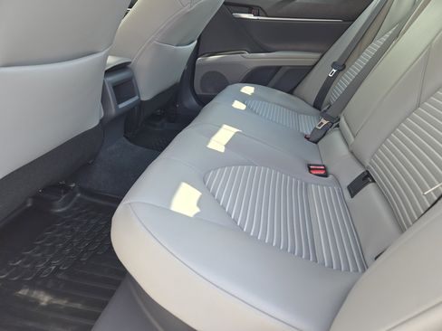 Used 2022 Toyota Camry SE image 31