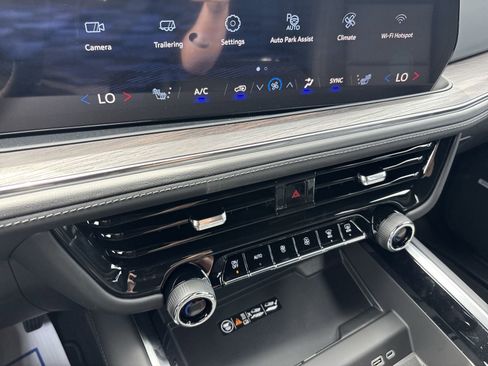 New 2026 Chevrolet Suburban Z71 w/ Comfort Package image 21