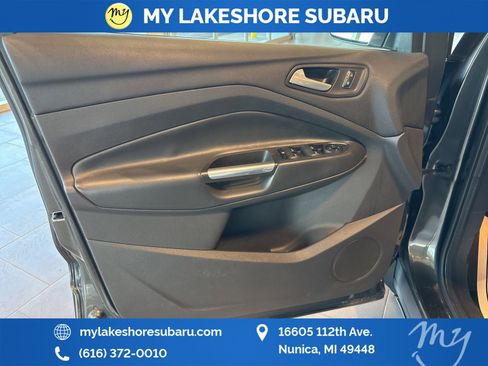 Used 2015 Ford Escape SE image 10