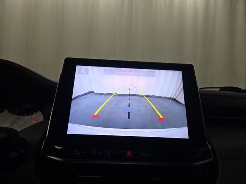 Used 2023 Jeep Compass Limited image 17