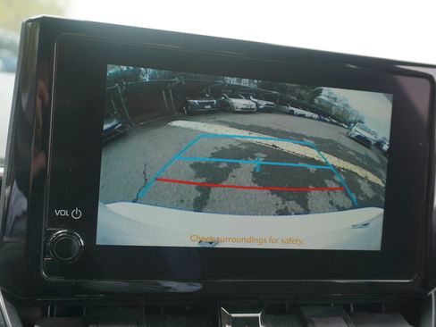 Used 2023 Toyota Corolla LE image 11