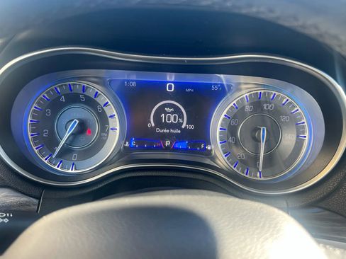 Used 2019 Chrysler 300 Touring L w/ Quick Order Package 22F image 11