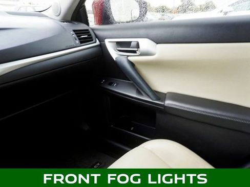 Used 2013 Lexus CT 200h image 30