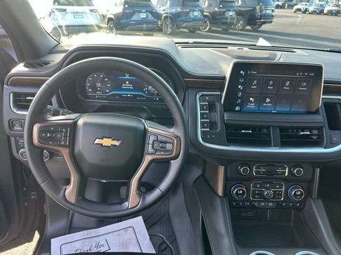 Used 2023 Chevrolet Tahoe High Country AWD/4WD image 18