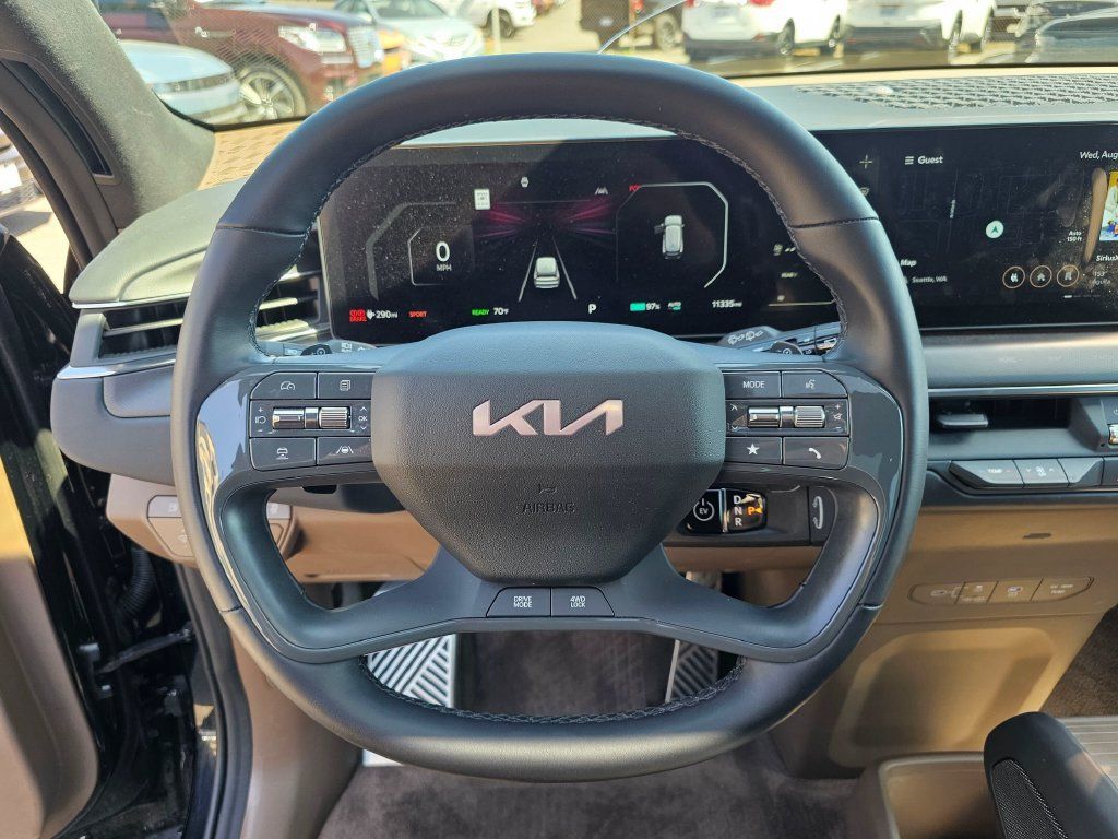 Used 2024 Kia EV9 GT-Line AWD/4WD image 25