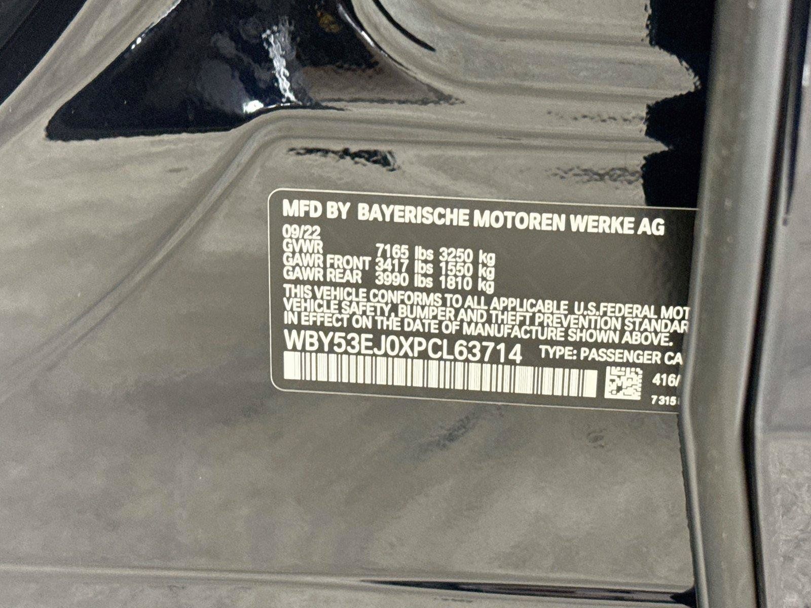 Used 2023 BMW i7 xDrive60 w/ Executive Package 2 AWD/4WD image 38