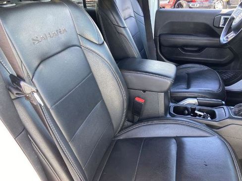 Used 2023 Jeep Wrangler Unlimited Sahara w/ Cold Weather Group image 24