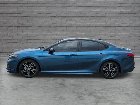 Used 2025 Toyota Camry XSE FWD image 2