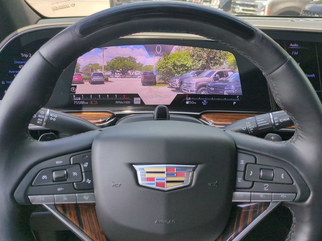 Used 2022 Cadillac Escalade ESV Premium Luxury AWD/4WD image 33