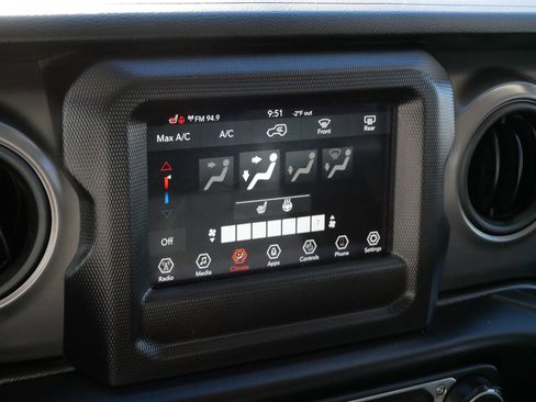 Used 2022 Jeep Wrangler Willys image 22