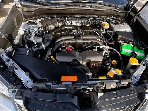 Used 2017 Subaru Forester 2.5i Premium image 10