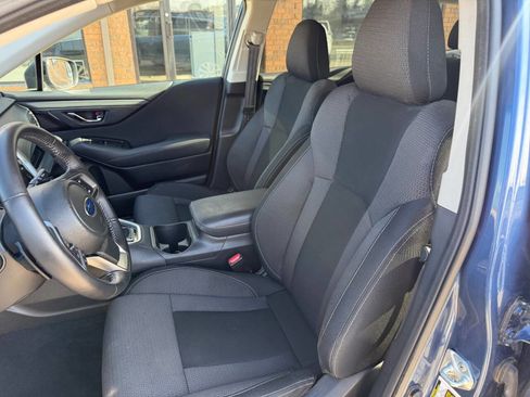 Used 2022 Subaru Outback Premium image 12
