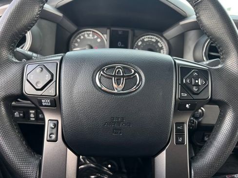Used 2019 Toyota Tacoma TRD Sport w/ Technology Package RWD image 21