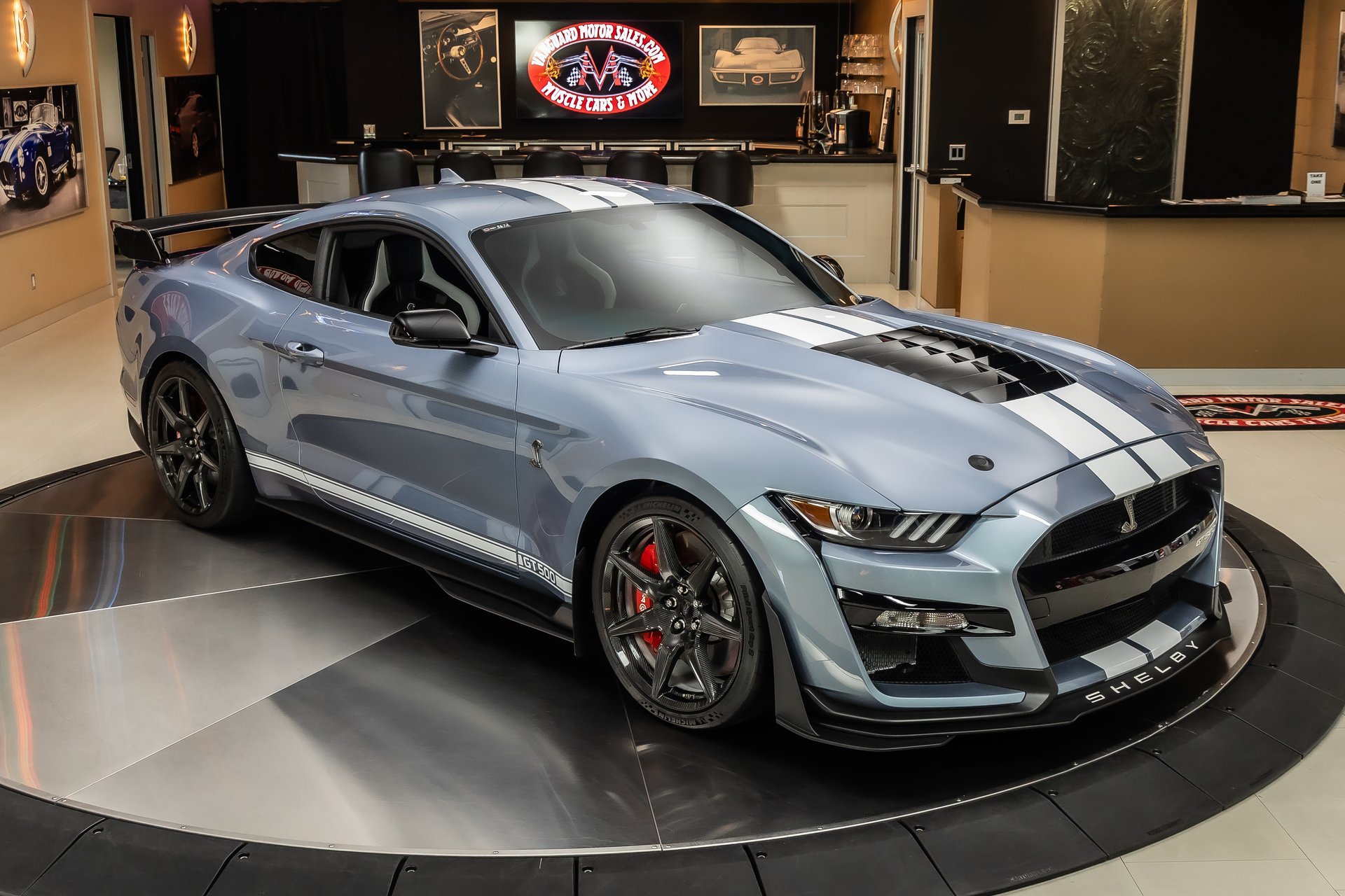 Used 2022 Ford Mustang Shelby GT500 w/ Carbon Fiber Track Pack RWD image 10