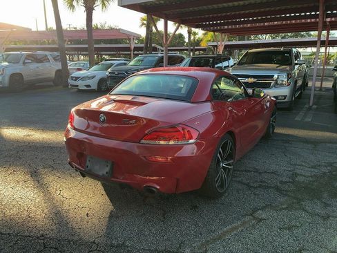 Used 2013 BMW Z4 sDrive35is image 11
