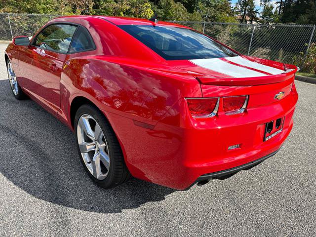 Used 2010 Chevrolet Camaro SS w/ White Stripe Package RWD image 5