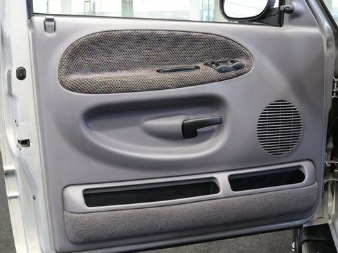 Used 1998 Dodge Ram 2500 Truck 4x4 Quad Cab image 60