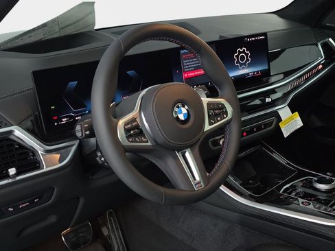 New 2026 BMW X5 M60i image 16
