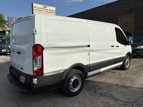 Used 2019 Ford Transit 150 130 Low Roof RWD image 4